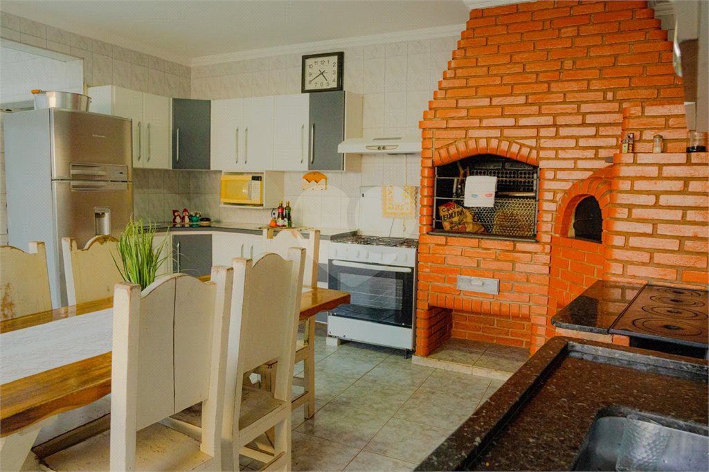 Casa à venda com 4 quartos, sendo 1 suíte, em Jardim Planalto, Salto, SP
