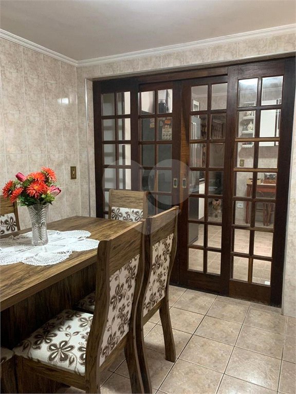 Sobrado à venda com 3 quartos, sendo 1 suíte,  em Vila Sabrina, São Paulo, SP
