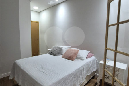 Casa à venda com 4 quartos, sendo 3 suítes, no condomínio Vilaggio Araçoiaba, Araçoiaba da Serra - SP
