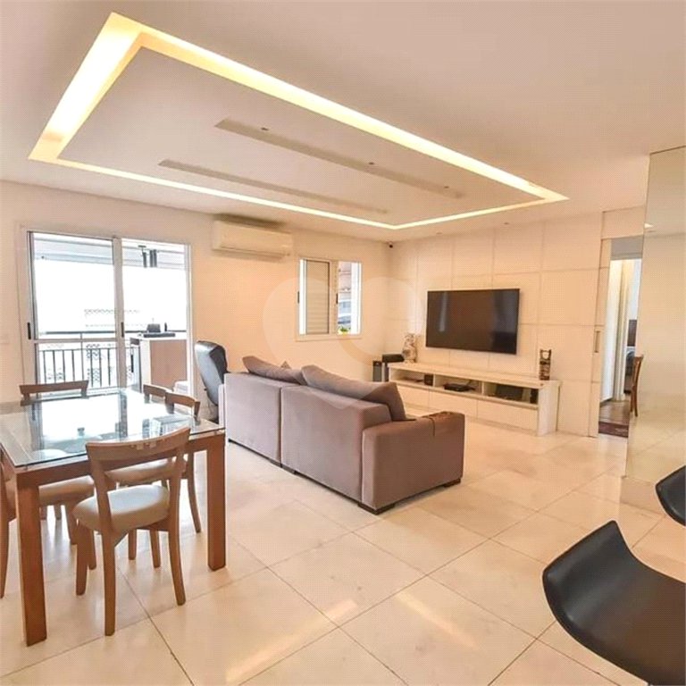 Apartamento no Ipiranga de 94m2 com 2 dorms, 1 suíte, 3 banheiros, 2 vagas. Estuda permuta.