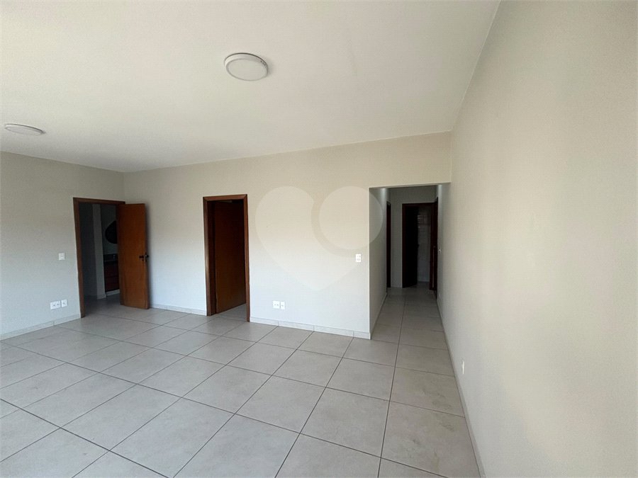Apartamento à venda com 3 quartos em Vila Virgínia, Jundiaí, SP