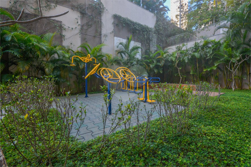 Apartamento à venda com 3 suítes em Jardim Fonte do Morumbi, São Paulo, SP