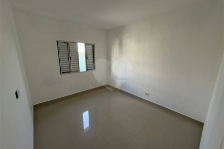 Sobrado à venda com 2 quartos em Jardim Monte Cristo, Suzano, SP