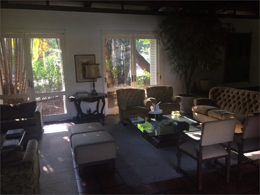 Casa à venda ou para alugar com 4 quartos, sendo 2 suítes, em Jardim Guedala, São Paulo, SP