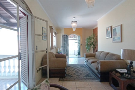 Casa à venda com 4 quartos, sendo 2 suítes,  em Nova Vinhedo, Vinhedo, SP