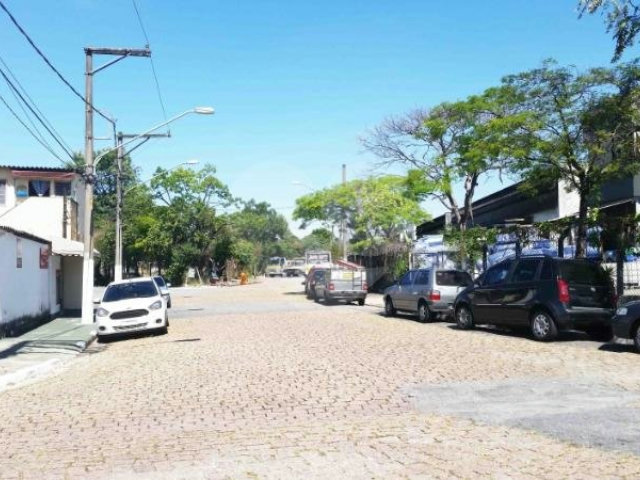 Casa à venda com 4 quartos em Campo Grande, São Paulo, SP
