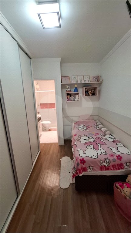 Sobrado à venda com 3 suítes em Vila Constança, São Paulo, SP