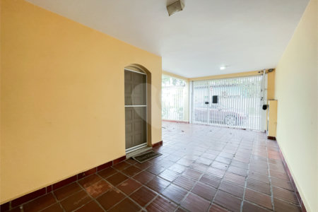 Casa Térrea à venda com 6 quartos, sendo 3 suítes,  em Instituto de Previdência, São Paulo, SP