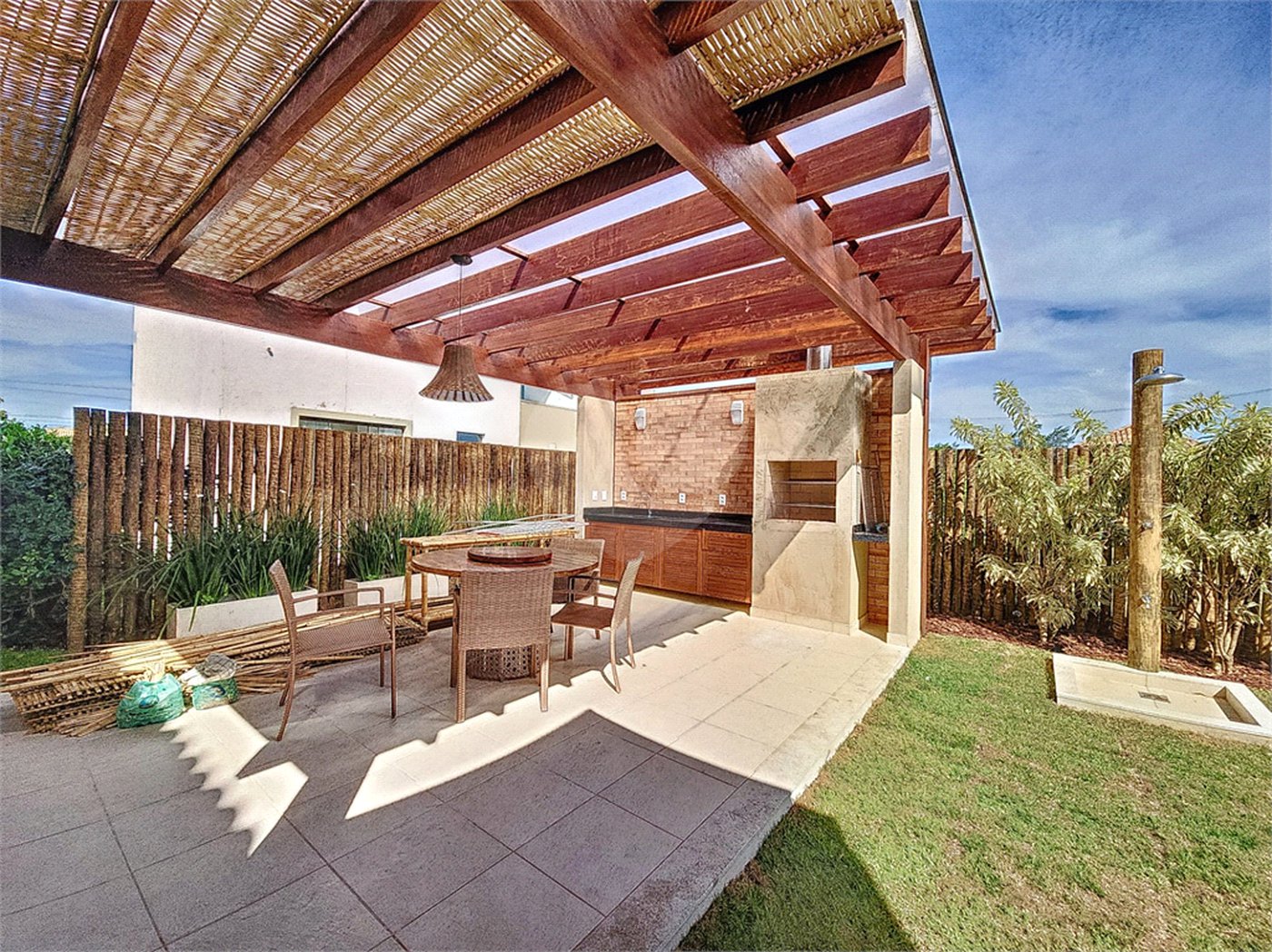 Casa à venda com 4 suítes em Praia Rasa, Armação dos Búzios, RJ