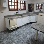 Casa à venda com 4 quartos, sendo 1 suíte, no condomínio Conjunto Residencial Green Village I, Mogi das Cruzes - SP