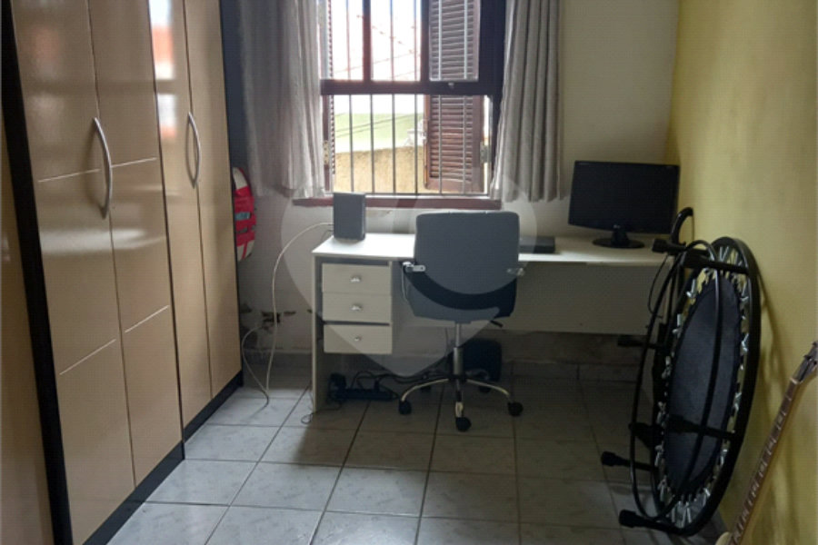 Casa Térrea à venda com 3 quartos, sendo 1 suíte, em Parada Inglesa, São Paulo, SP