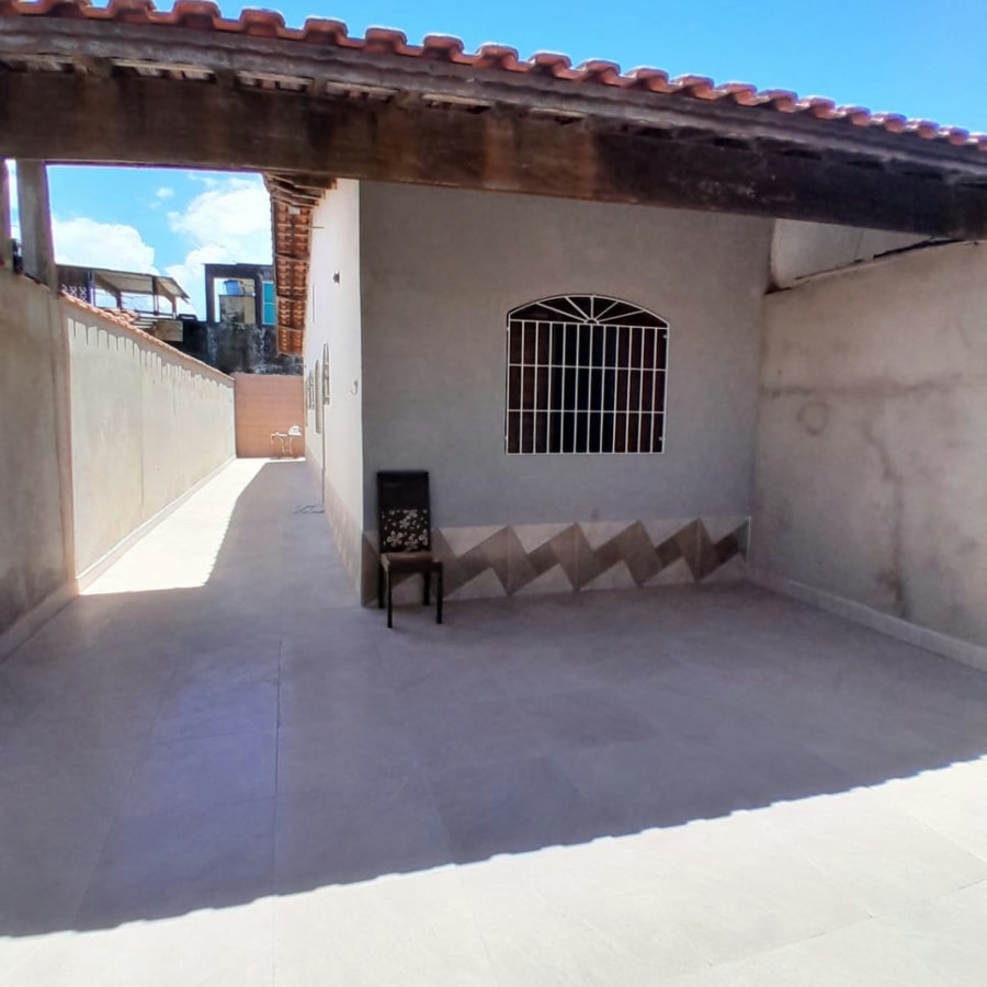 Casa à venda com 2 quartos, sendo 1 suíte, em Jardim Marabá, Mongaguá, SP