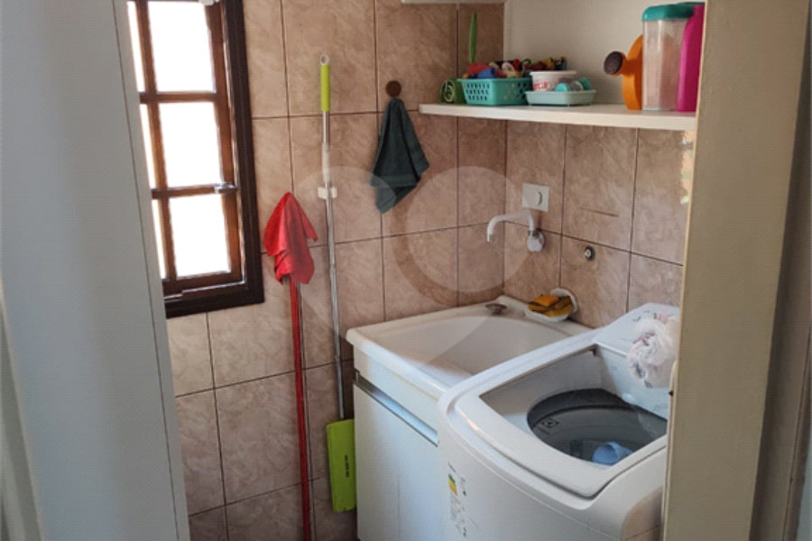 Sobrado à venda com 3 quartos, sendo 1 suíte, em Tremembé, São Paulo, SP