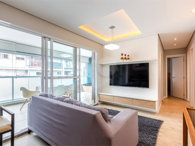 Apartamento à venda com 3 quartos, sendo 1 suíte,  em Chácara Santo Antônio (zona Sul), São Paulo, SP