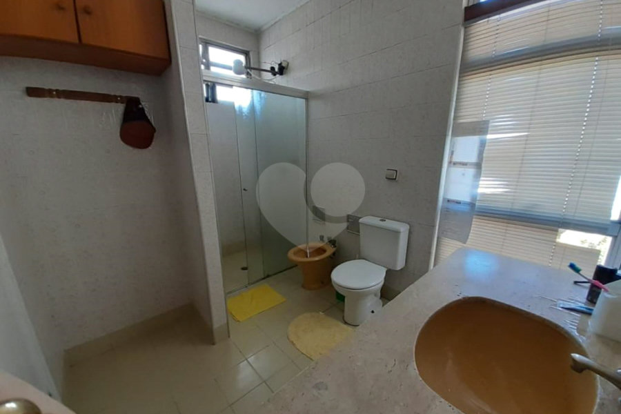 Sobrado à venda com 3 quartos, sendo 1 suíte, em Vila Mariana, São Paulo, SP