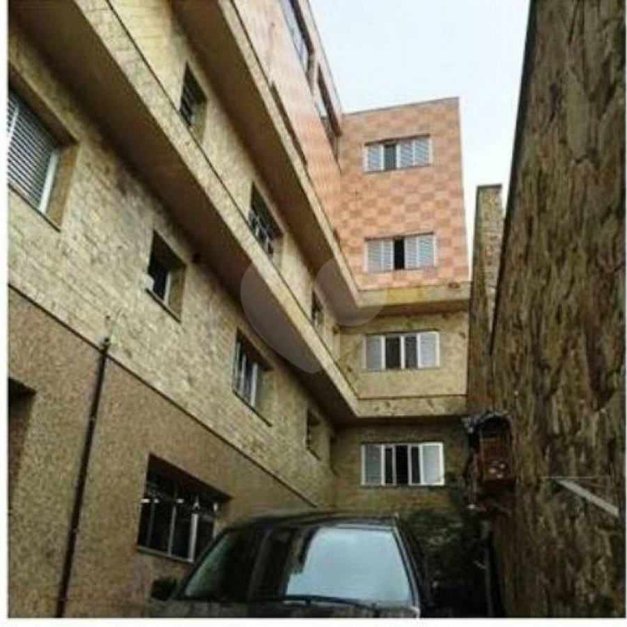 Sobrado à venda com 9 quartos, sendo 4 suítes, em Vila Maria Alta, São Paulo, SP