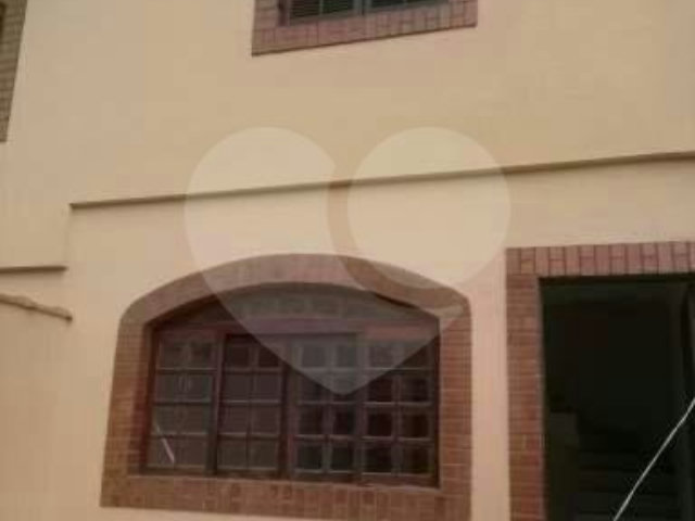 Sobrado à venda com 3 quartos, sendo 2 suítes,  em Vila Sônia, São Paulo, SP