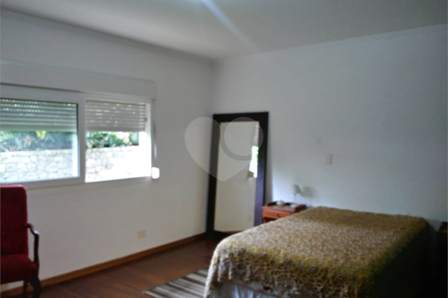 Sobrado à venda com 4 quartos, sendo 1 suíte, em Jardim Floresta, São Paulo, SP