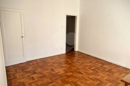 Apartamento à venda com 2 quartos, sendo 1 suíte, em Lagoa, Rio de Janeiro, RJ