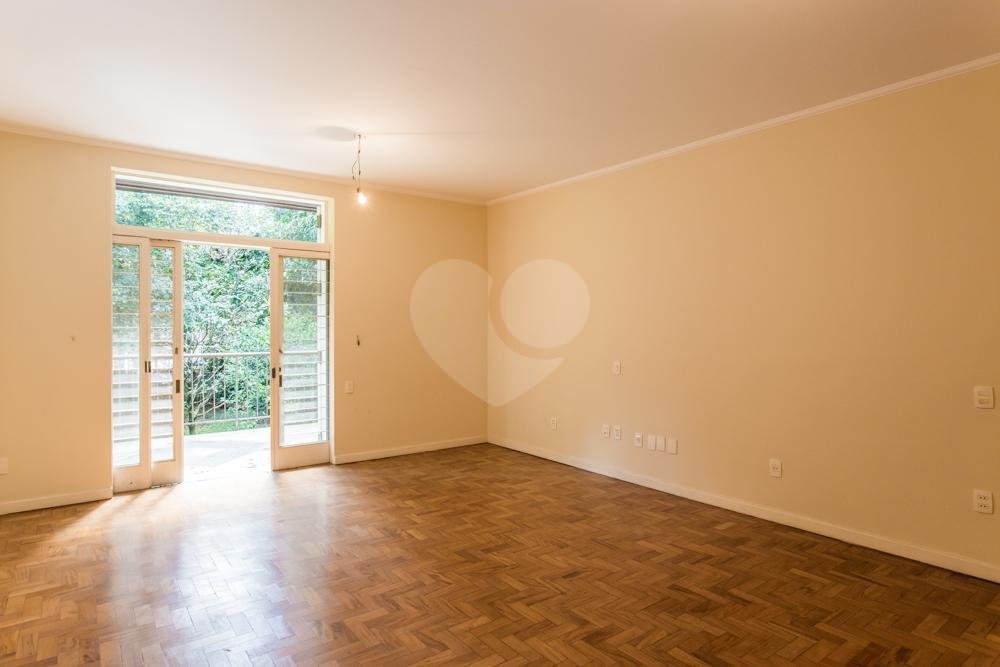 Casa para alugar com 4 suítes no condomínio Chácara Flora, São Paulo - SP