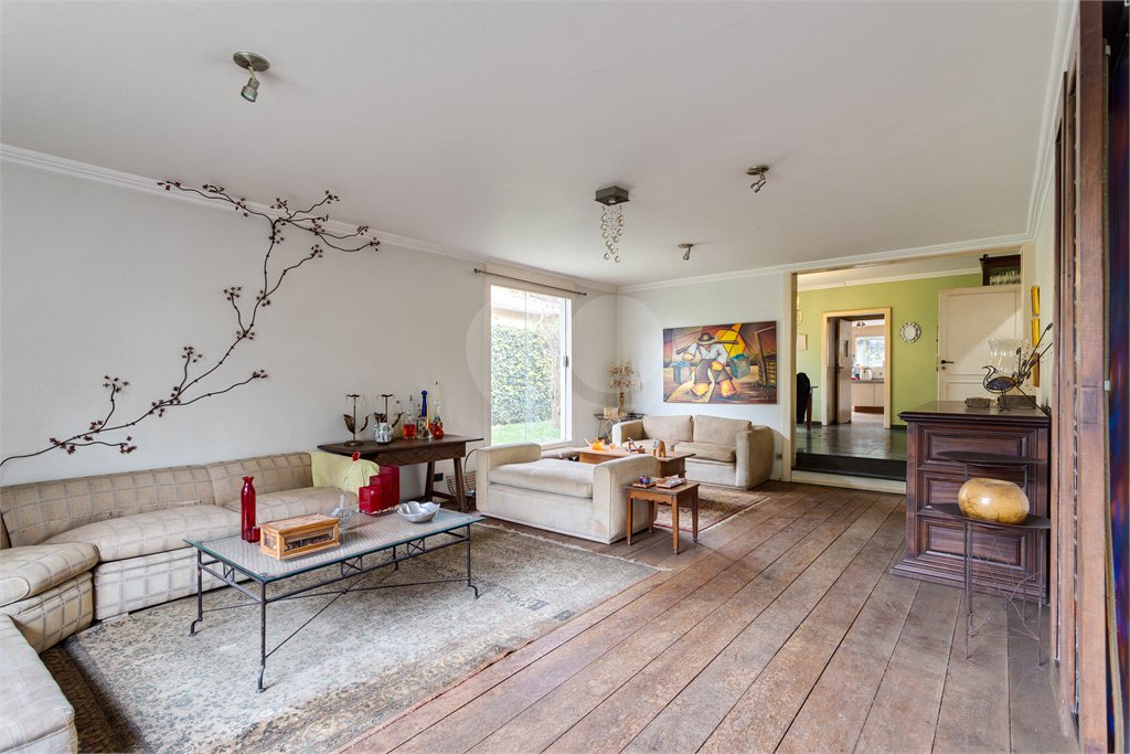 Casa à venda com 3 quartos, sendo 2 suítes,  em Alto da Boa Vista, São Paulo, SP