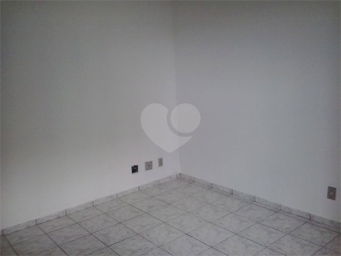 Apartamento à venda com 2 quartos em Vila Perracini, Poá, SP