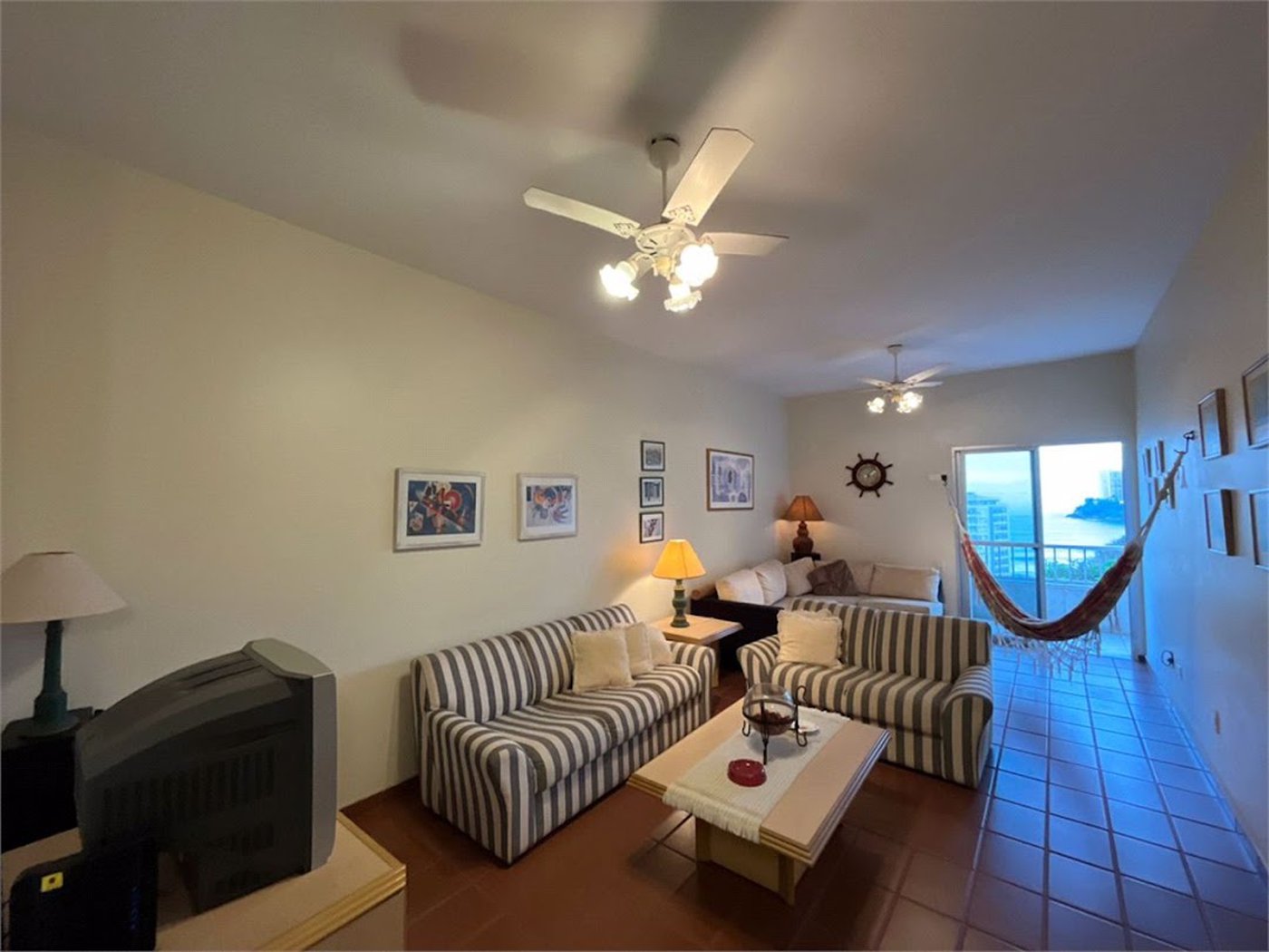 Apartamento Residencial à venda, Barra Funda, Guarujá - AP0311.