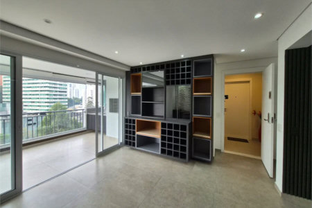 Apartamento à venda com 4 quartos, sendo 2 suítes,  em Jardim Vazani, São Paulo, SP