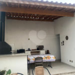 Casa à venda com 3 quartos, sendo 2 suítes, no condomínio Terras da Estância, Paulínia - SP