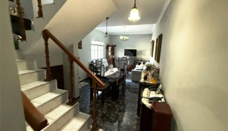 Sobrado à venda com 3 quartos, sendo 1 suíte,  em Campo Grande, São Paulo, SP