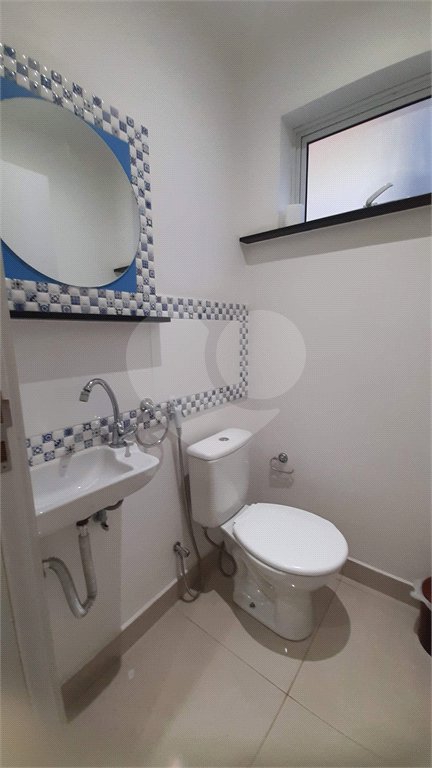 Casa à venda com 4 quartos, sendo 2 suítes, em Jardim Prudência, São Paulo, SP