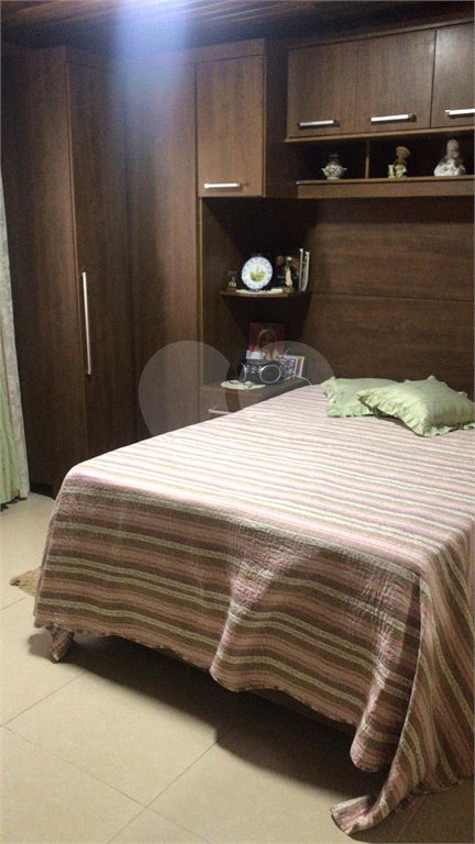 Chácara à venda com 4 quartos, sendo 1 suíte,  em Parque dos Jacarandás, Arujá, SP