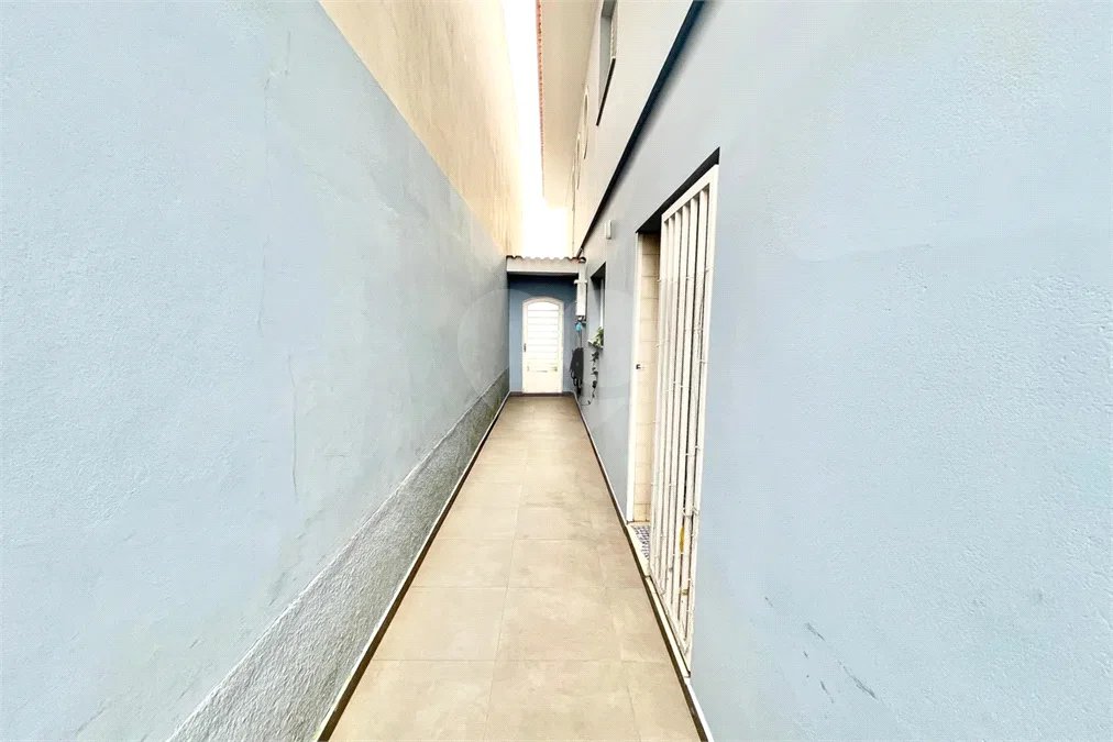 Sobrado à venda com 3 quartos, sendo 1 suíte, em Vila Vitório Mazzei, São Paulo, SP