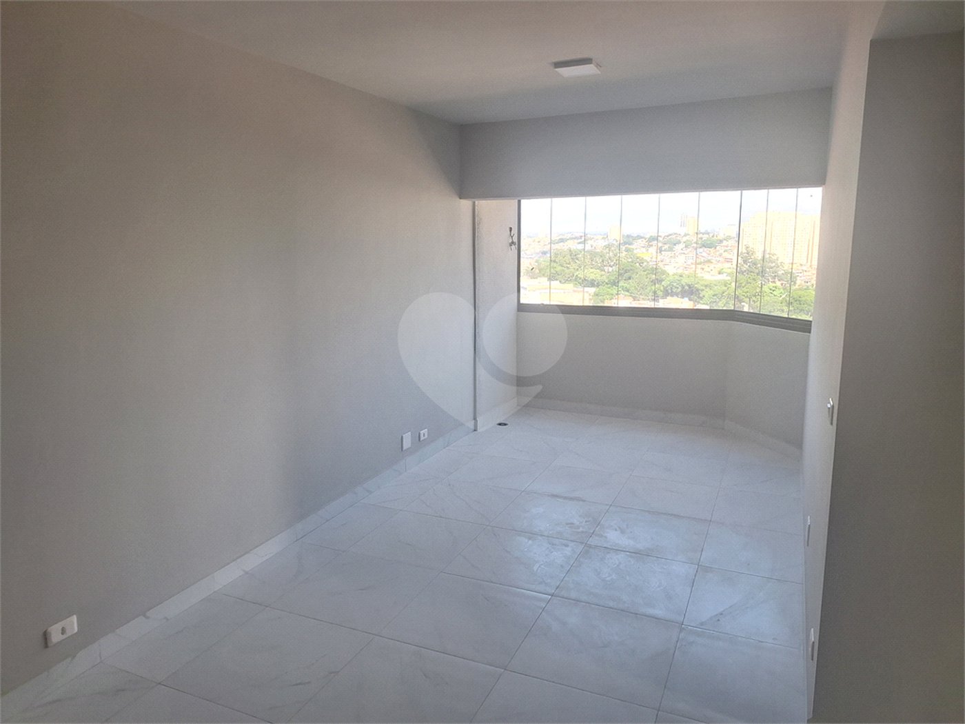 Apartamento à venda com 2 quartos em Jardim Iracema, São Paulo, SP