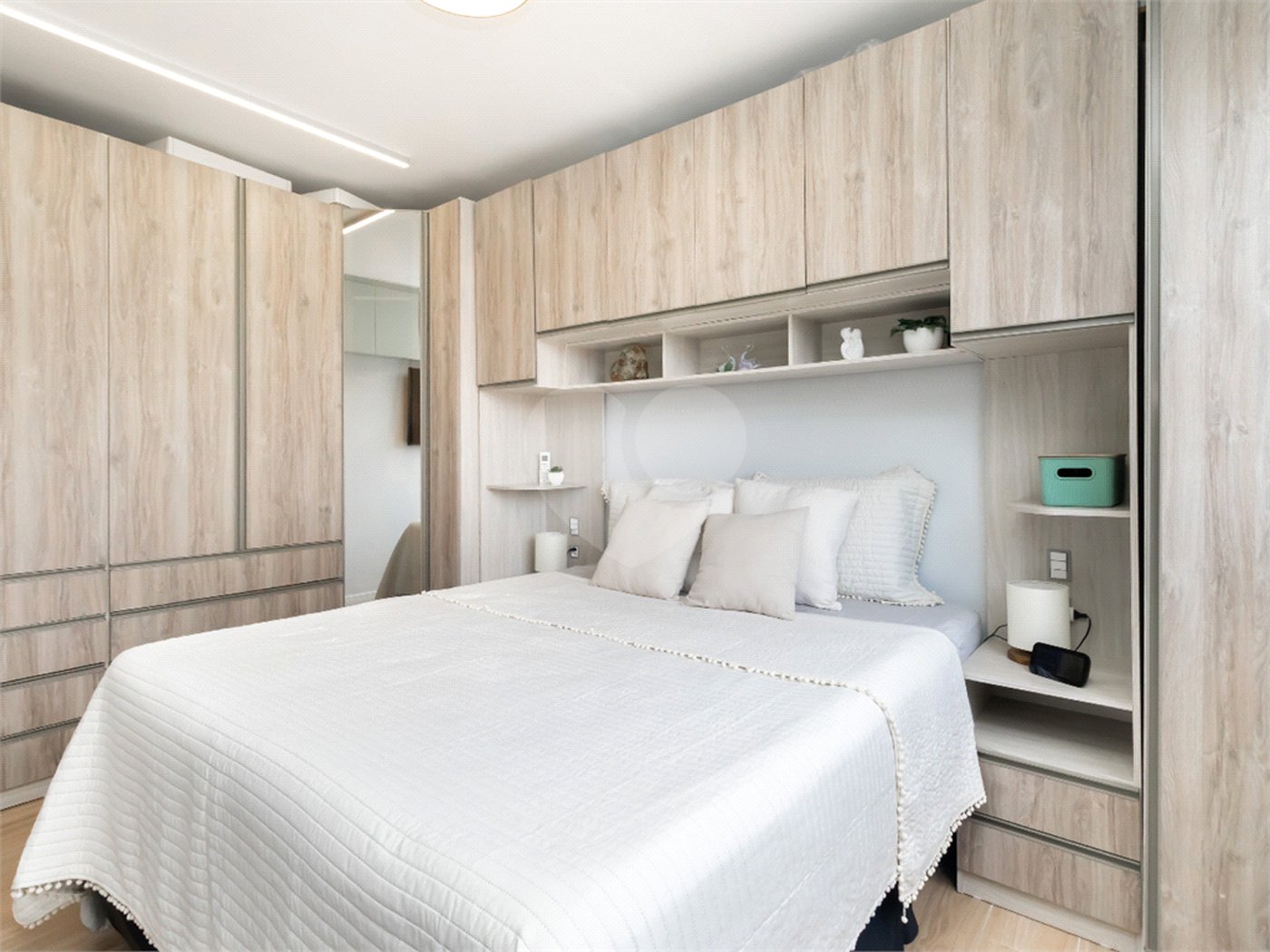 Apartamento à venda com 2 quartos, sendo 1 suíte, em Santo Amaro, São Paulo, SP