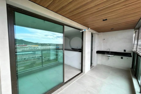 Apartamento à venda com 2 quartos, sendo 1 suíte, em Nova São Pedro, São Pedro da Aldeia, RJ