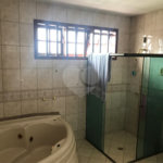 Casa à venda com 2 quartos, sendo 3 suítes, em Vila Oliveira, Mogi das Cruzes, SP