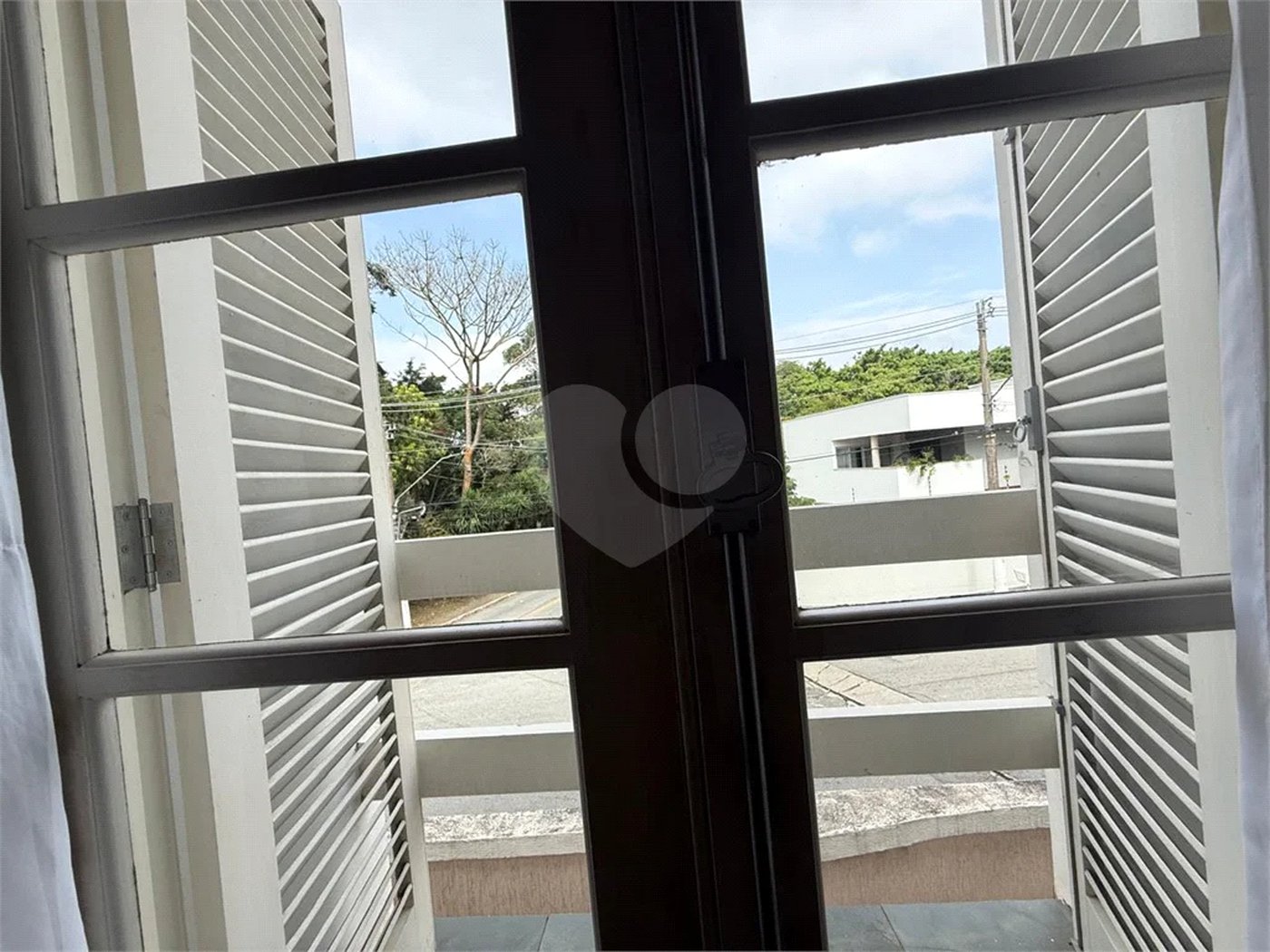 Sobrado à venda com 4 quartos, sendo 2 suítes, em Palmas do Tremembé, São Paulo, SP