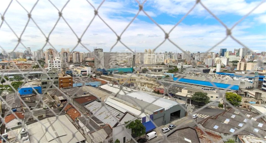Apartamento de 38 m² com 2 dormitórios no Brás