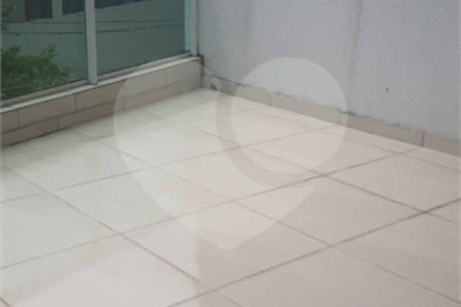 Sobrado à venda com 3 suítes em Jaraguá, São Paulo, SP