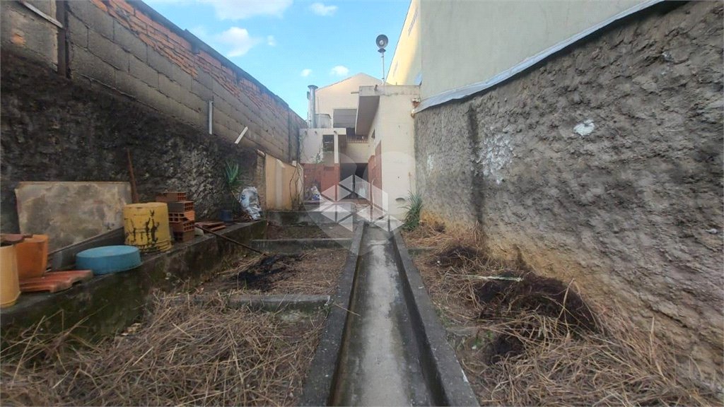 Casa à venda com 4 quartos, sendo 1 suíte,  em Lapa, São Paulo, SP