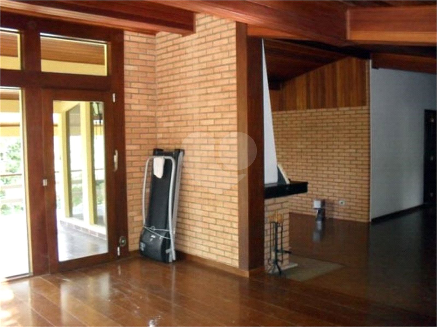 Sobrado à venda com 5 quartos, sendo 1 suíte, em Roseira, Mairiporã, SP