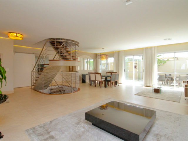 Casa à venda com 4 suítes no condomínio Sunset Brooklin, São Paulo - SP