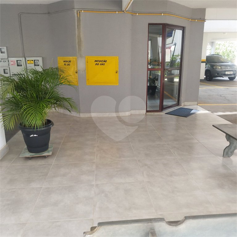 Apartamento à venda com 2 quartos, sendo 1 suíte,  em Estância Itaguaí, Caldas Novas, GO