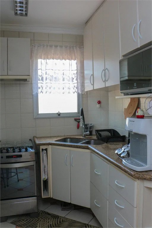 Apartamento à venda com 3 quartos, sendo 1 suíte,  em Vila Gomes, São Paulo, SP