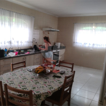 Sobrado à venda com 3 quartos, sendo 1 suíte,  em Vila Nivi, São Paulo, SP