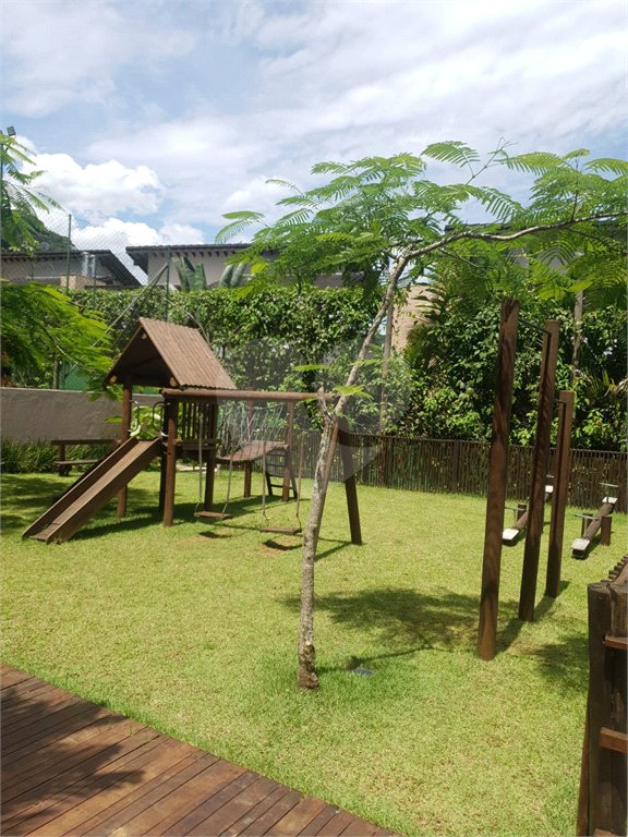Casa à venda ou para alugar com 4 suítes no condomínio Sambaqui, São Sebastião - SP