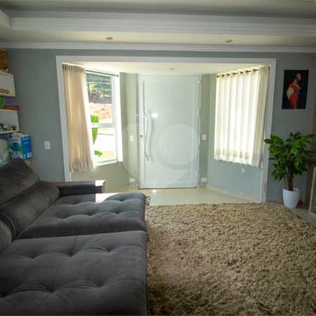 Casa à venda ou para alugar com 5 quartos, sendo 1 suíte, no condomínio Vila de Roma, São Roque - SP
