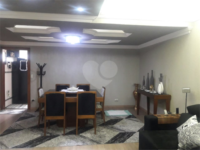 Sobrado à venda com 3 quartos, sendo 1 suíte,  em Vila Milton, Guarulhos, SP