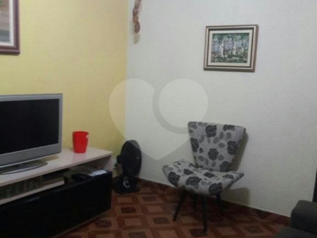 Prédio à venda com 5 quartos, sendo 1 suíte,  em Vila Romero, São Paulo, SP